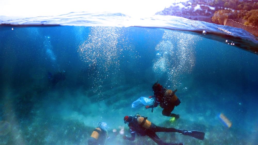 Седьмой заплыв: В Аланье снова чистили море